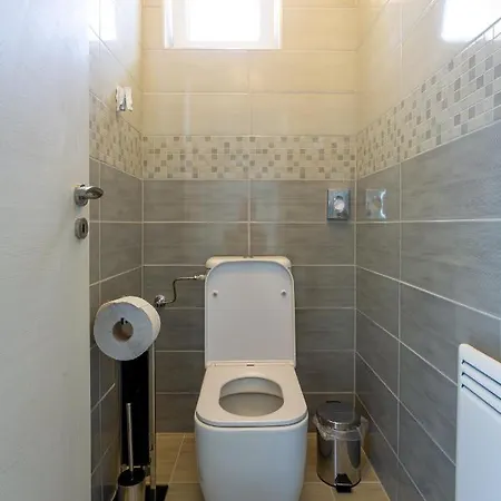 Koppany Luxor Vendeghaz *